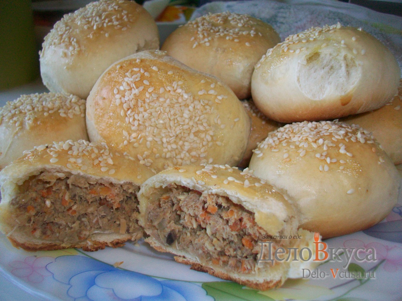 Обложка рецепта Пирожки с мясом в духовке