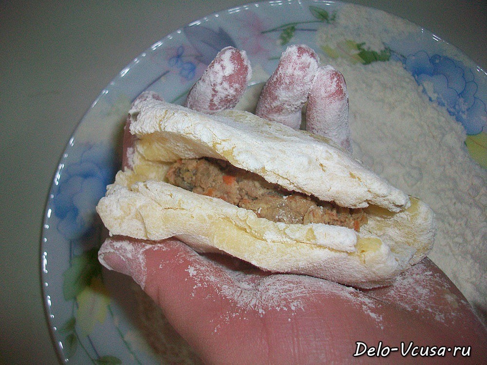 Шаг 12 приготовления Зразы картофельные с мясом (картопляники)
