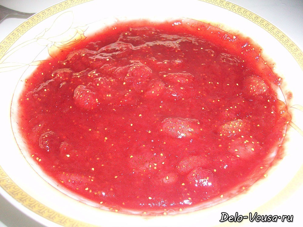 Шаг 9 приготовления Песочный пирог с клубничным джемом и творогом