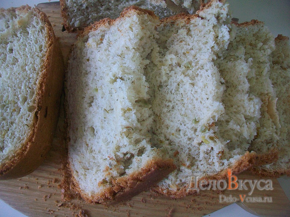 Обложка рецепта Хлеб белый с чесноком и зеленью (рецепт для хлебопечки)