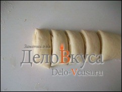 Шаг 6 приготовления Плюшки с сахаром "Розочки"