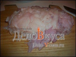 Шаг 1 приготовления Куриные котлеты с кунжутом и зеленым луком