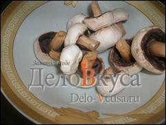 Шаг 6 приготовления Пицца с курицей, шампиньонами и сыром без томатной основы