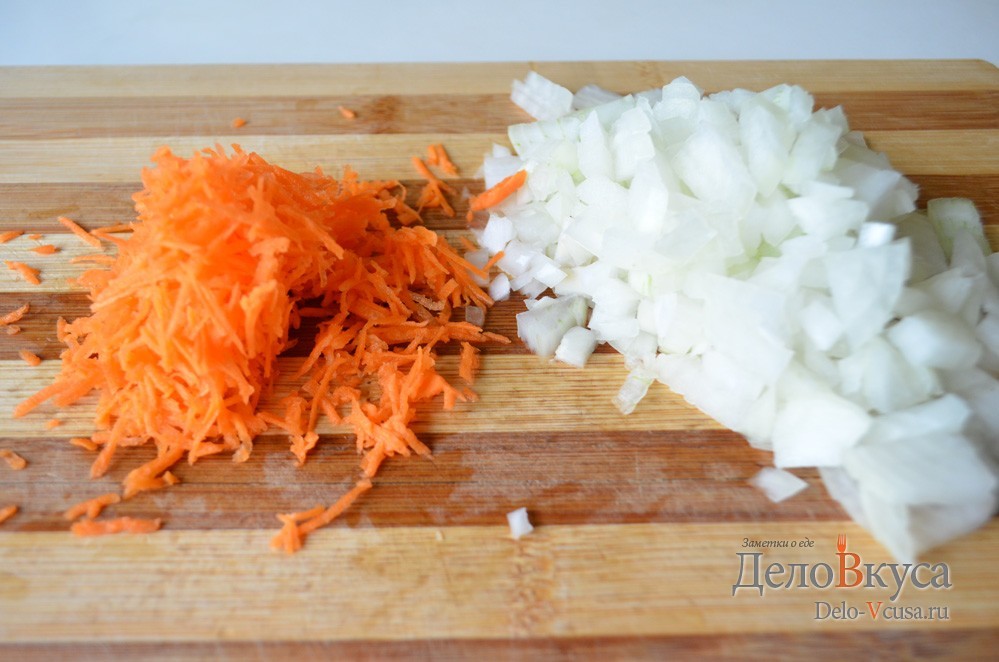 Шаг 2 приготовления Мясная начинка для пирожков из вареного мяса