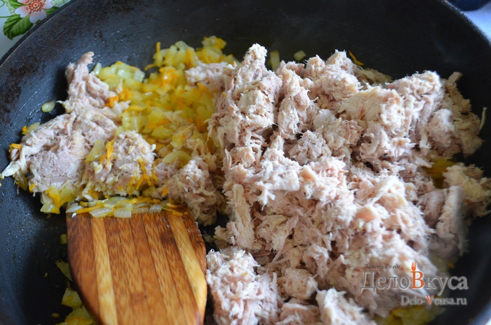 Шаг 4 приготовления Начинка для пирожков из вареного мяса и картошки