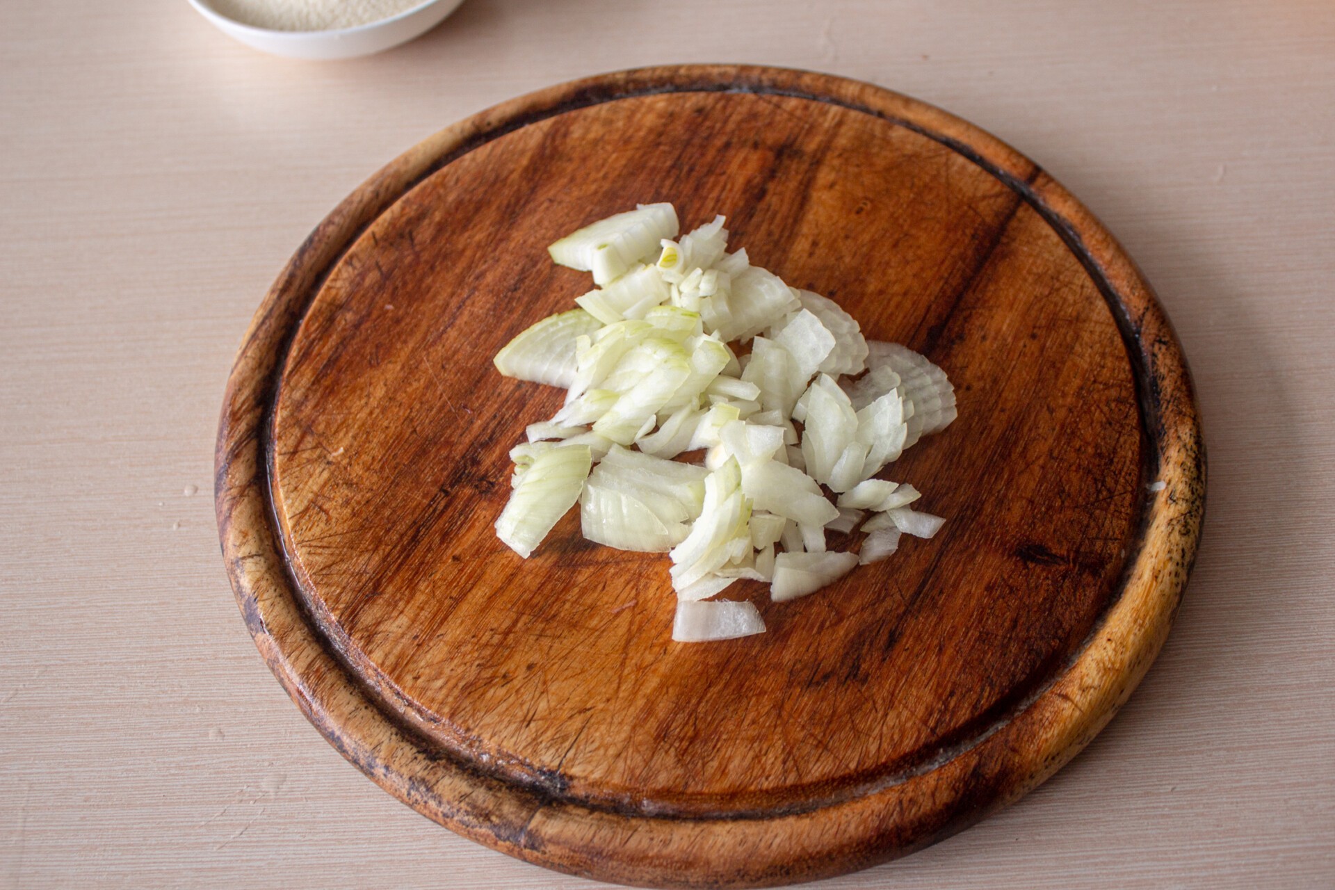Шаг 2 приготовления Куриные котлеты с квашеной капустой на сковороде