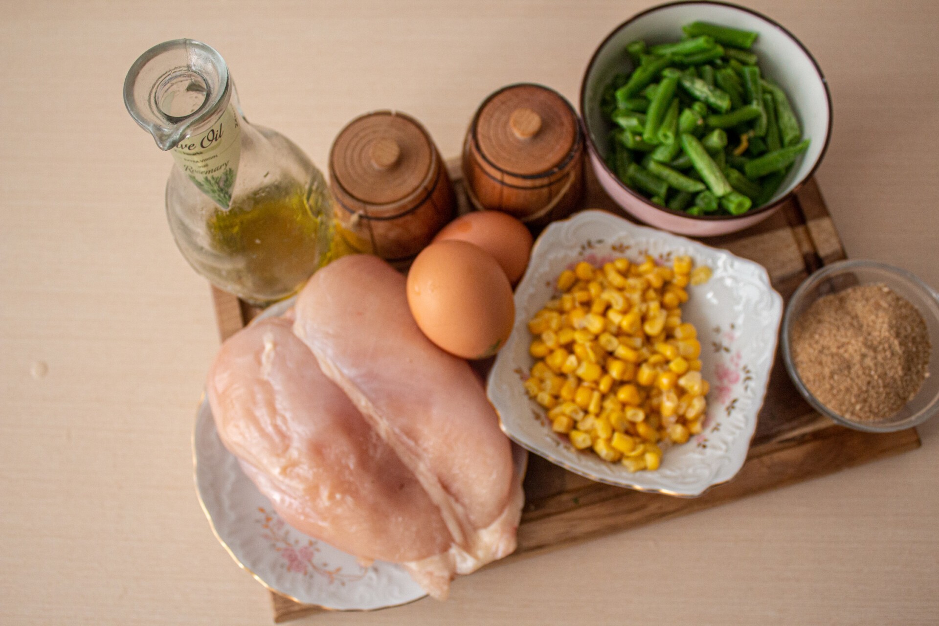 Ингредиенты Куриные оладьи с кукурузой и фасолью Фото ингредиенты Куриные оладьи с кукурузой и фасолью