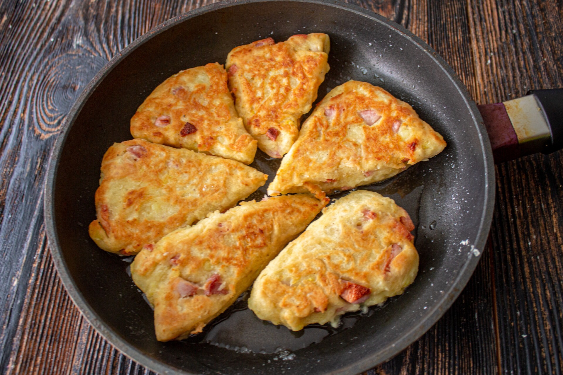 Шаг 10 приготовления Картофельные сконы с сосисками