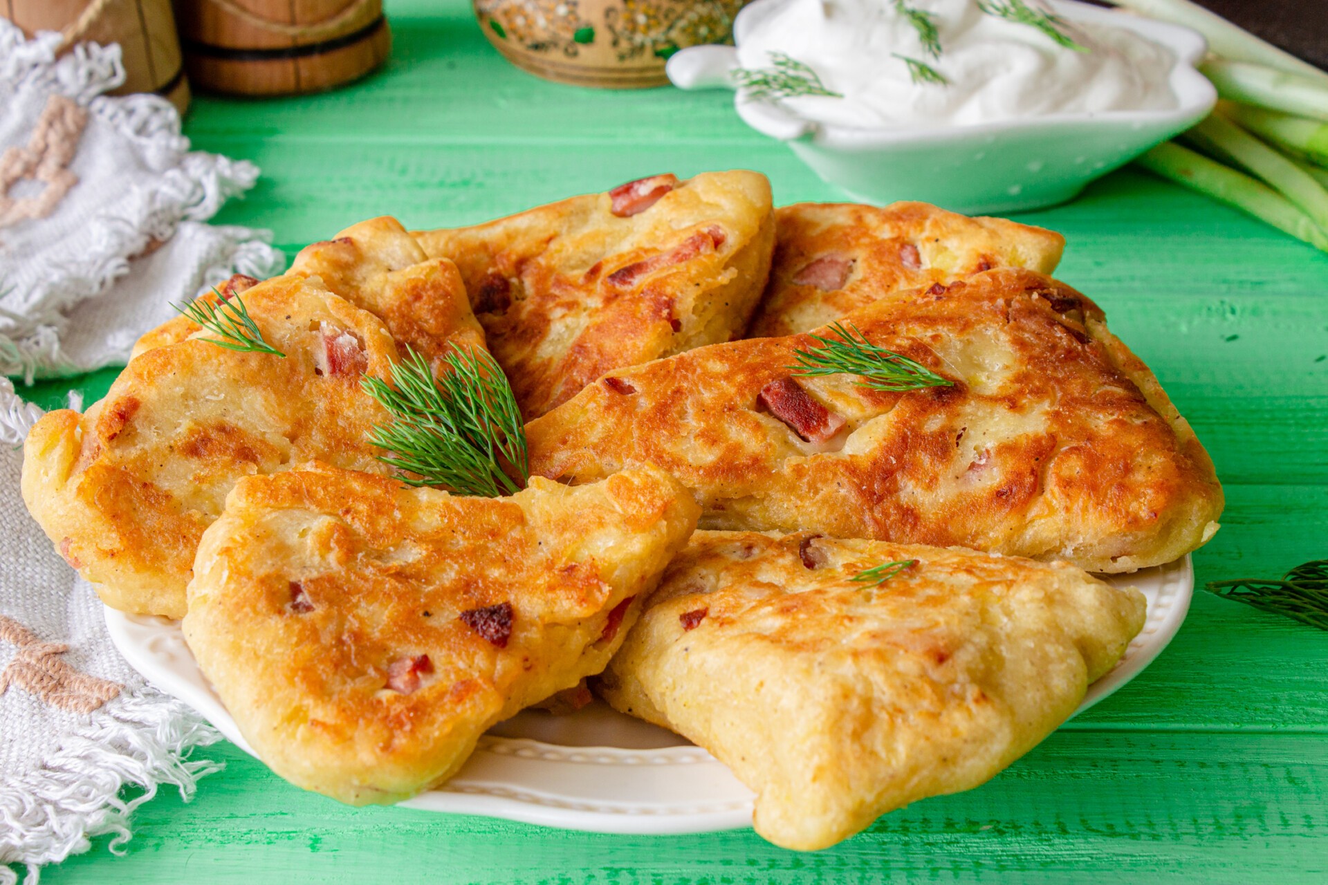 Шаг 11 приготовления Картофельные сконы с сосисками
