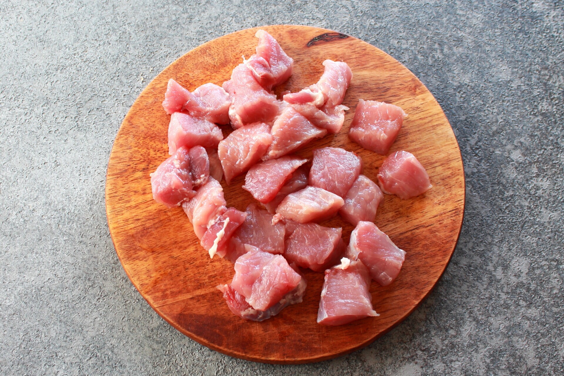 Шаг 1 приготовления Чечевица со свининой и овощами