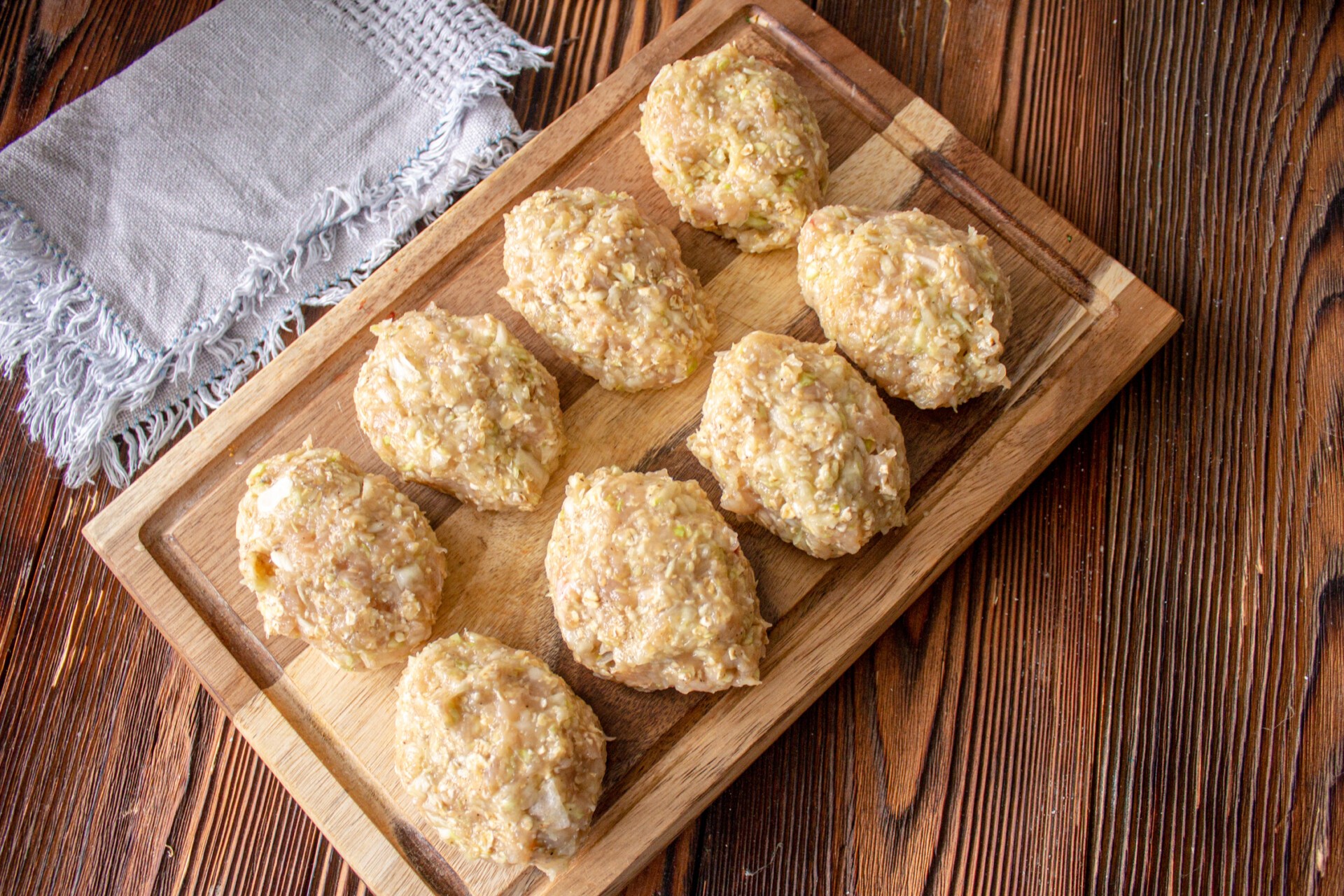 Шаг 7 приготовления Куриные котлеты с капустой и овсяными хлопьями