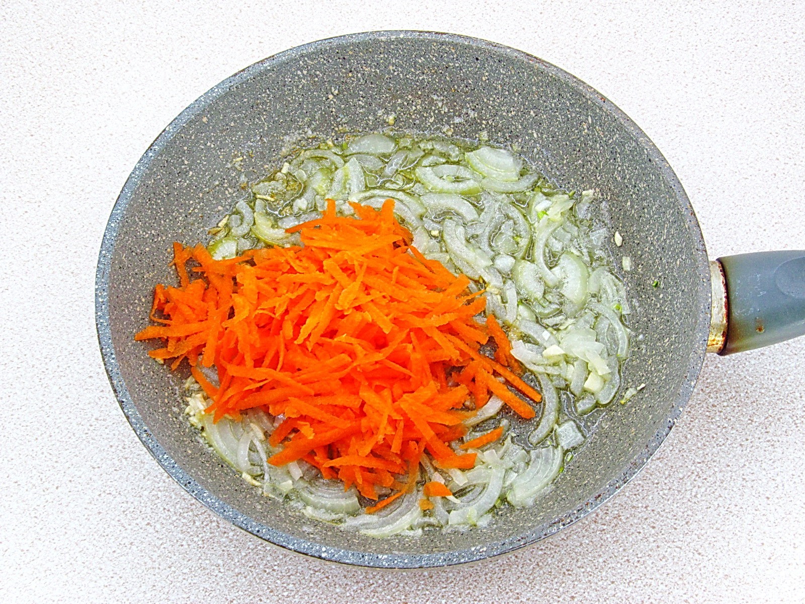 Шаг 8 приготовления Куриные сердечки в медово-соевом соусе