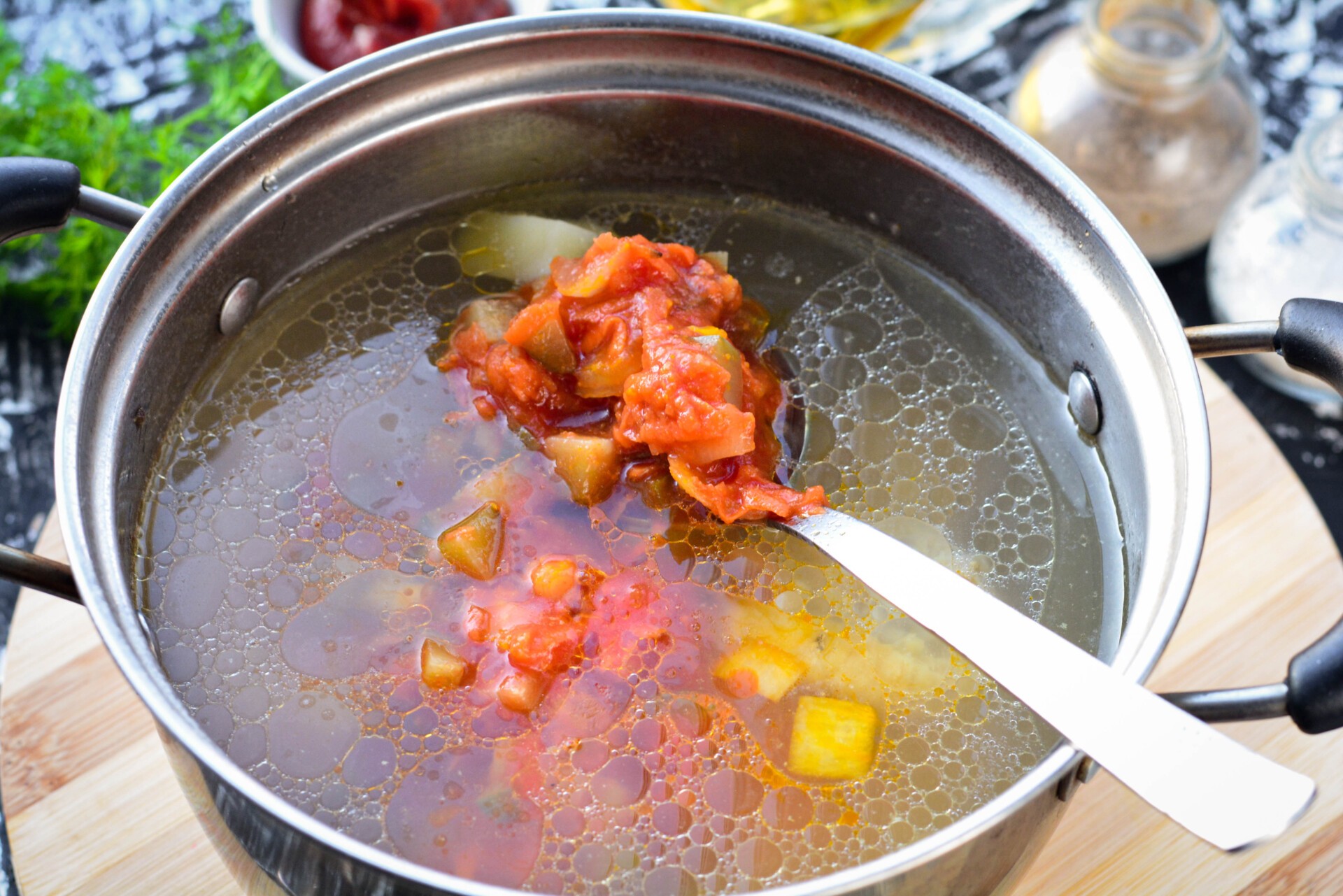 Шаг 10 приготовления Рассольник с курицей и рисом