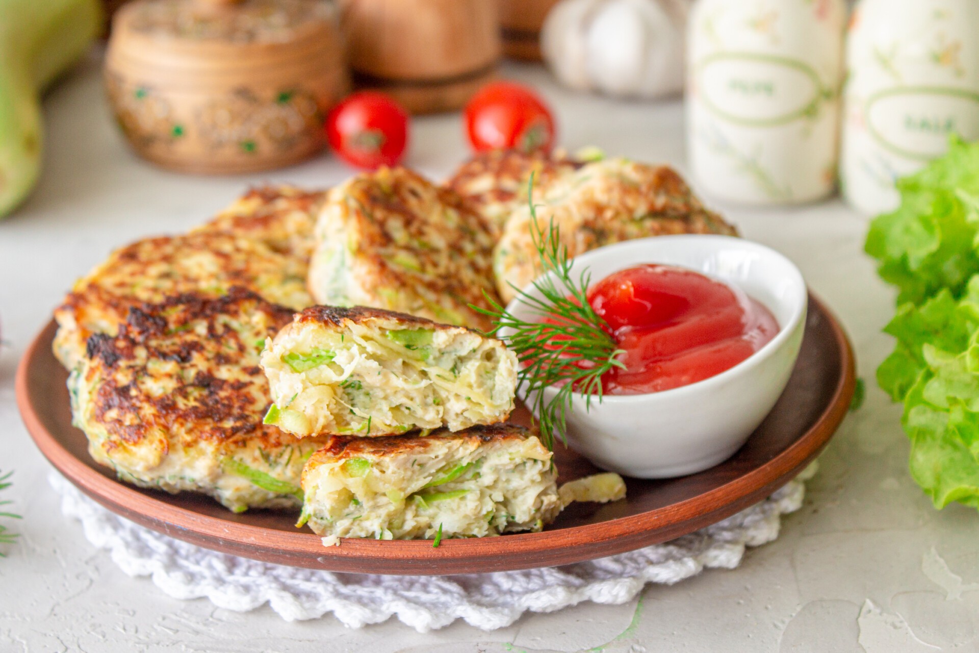 Шаг 10 приготовления Куриные котлеты "Антикризисные" с кабачком и картошкой