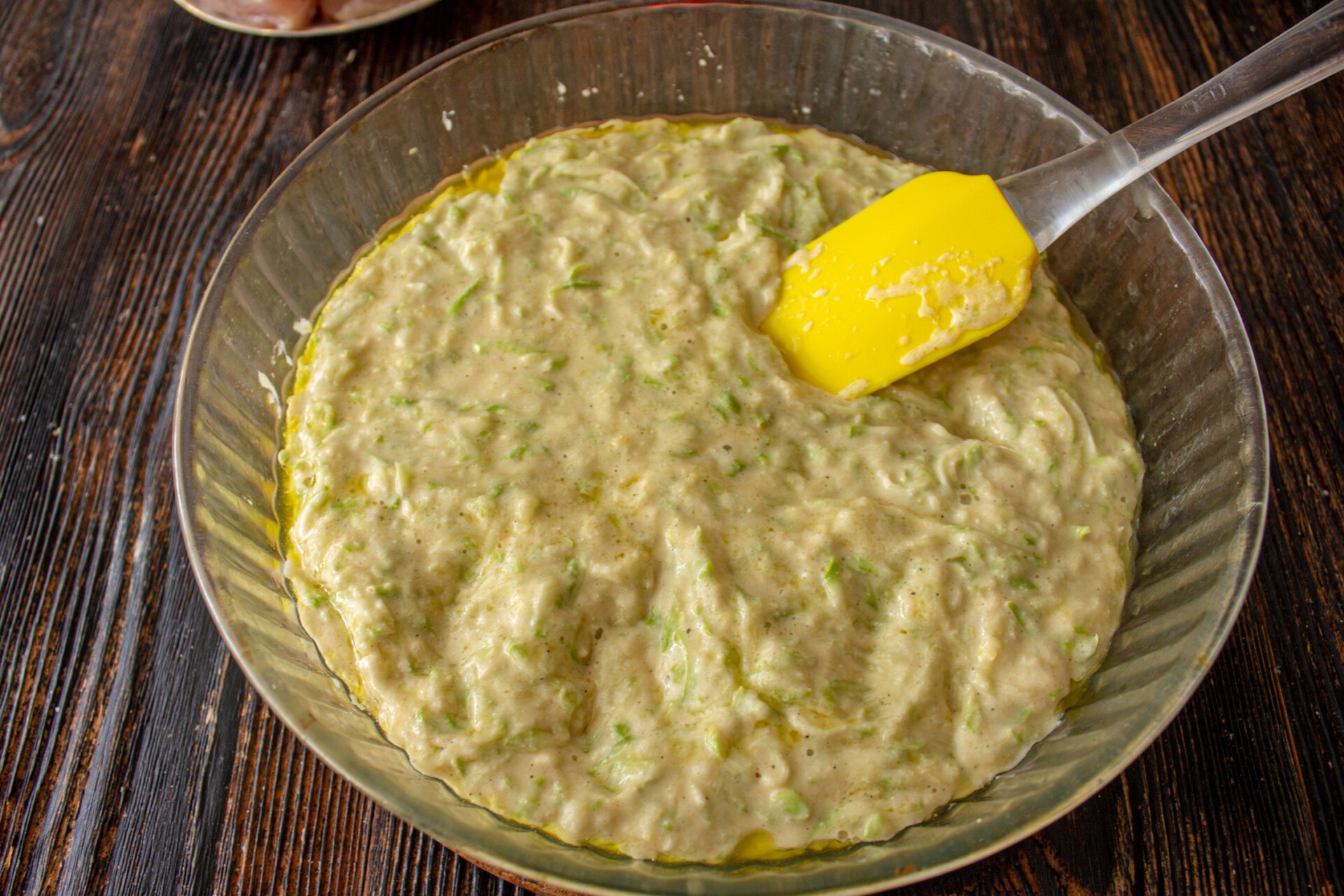 Шаг 4 приготовления Кабачковая пицца с курицей в духовке