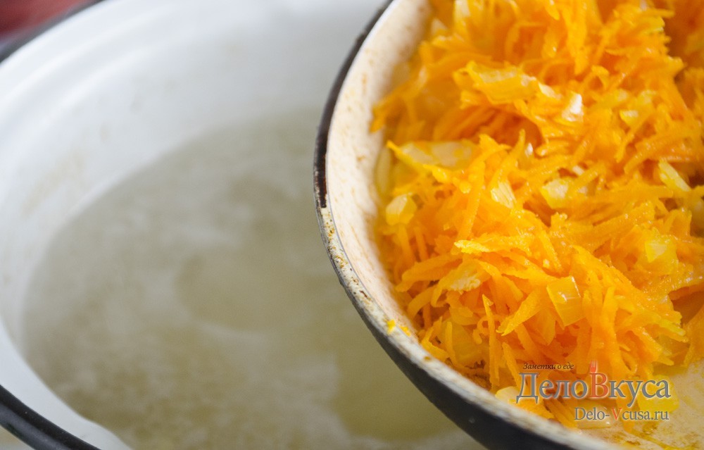 Шаг 10 приготовления Суп из плавленных сырков с шампиньонами и курицей