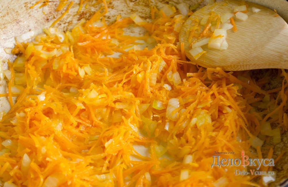 Шаг 9 приготовления Суп из плавленных сырков с шампиньонами и курицей