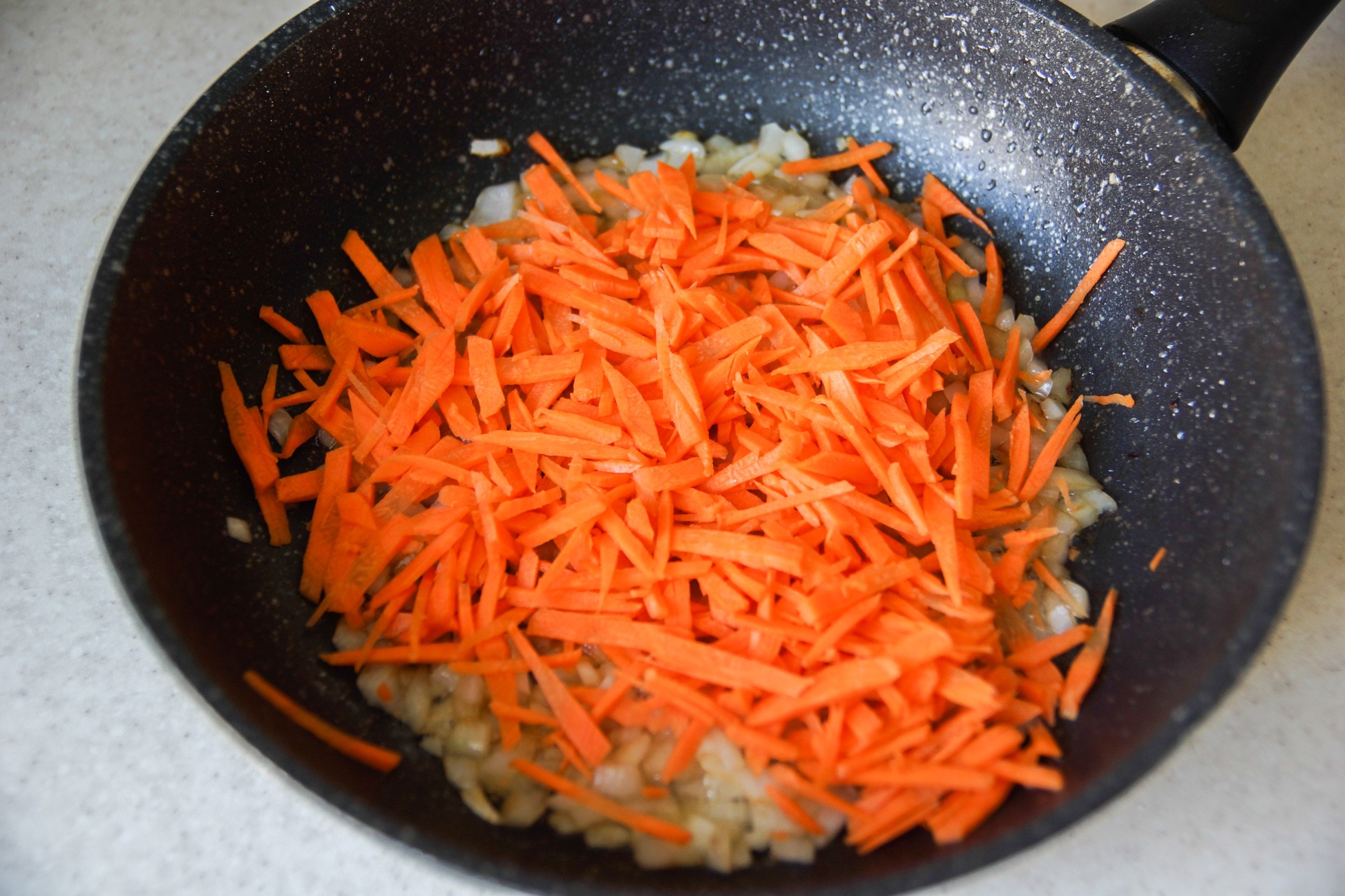 Шаг 6 приготовления Быстрый плов из кускуса с индейкой