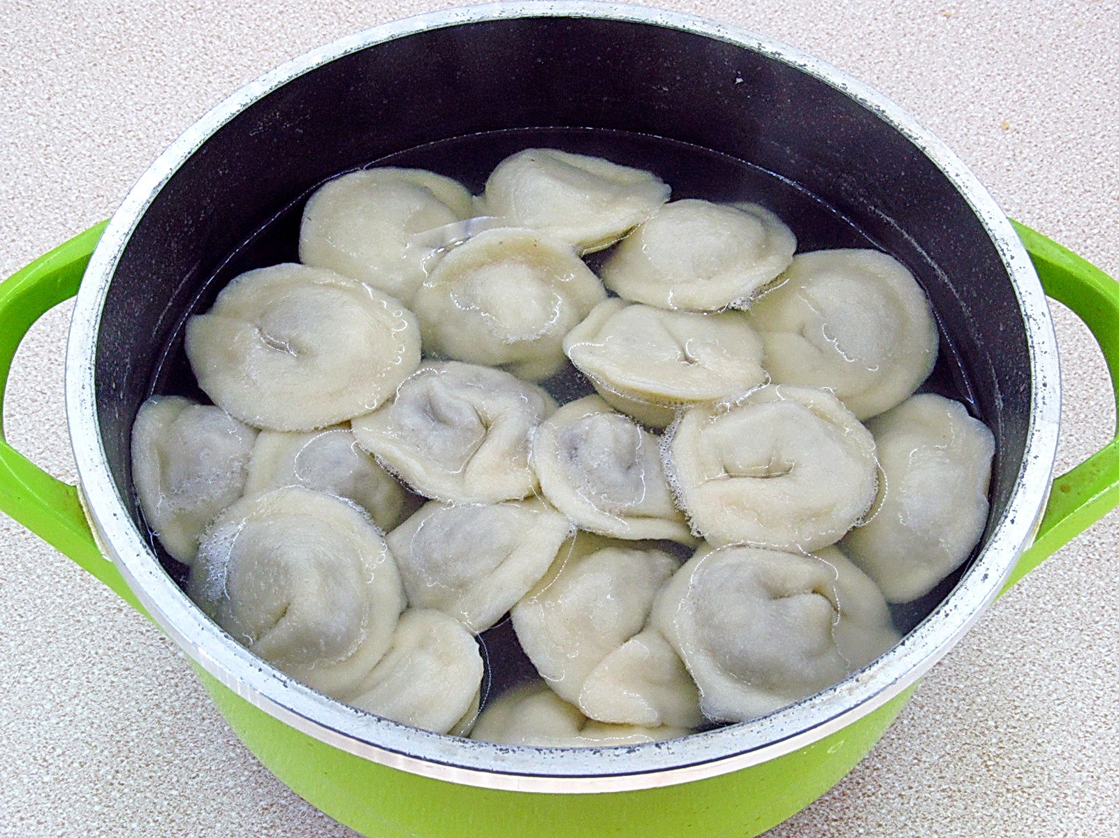 Шаг 11 приготовления Домашние пельмени с грибами (шампиньонами)