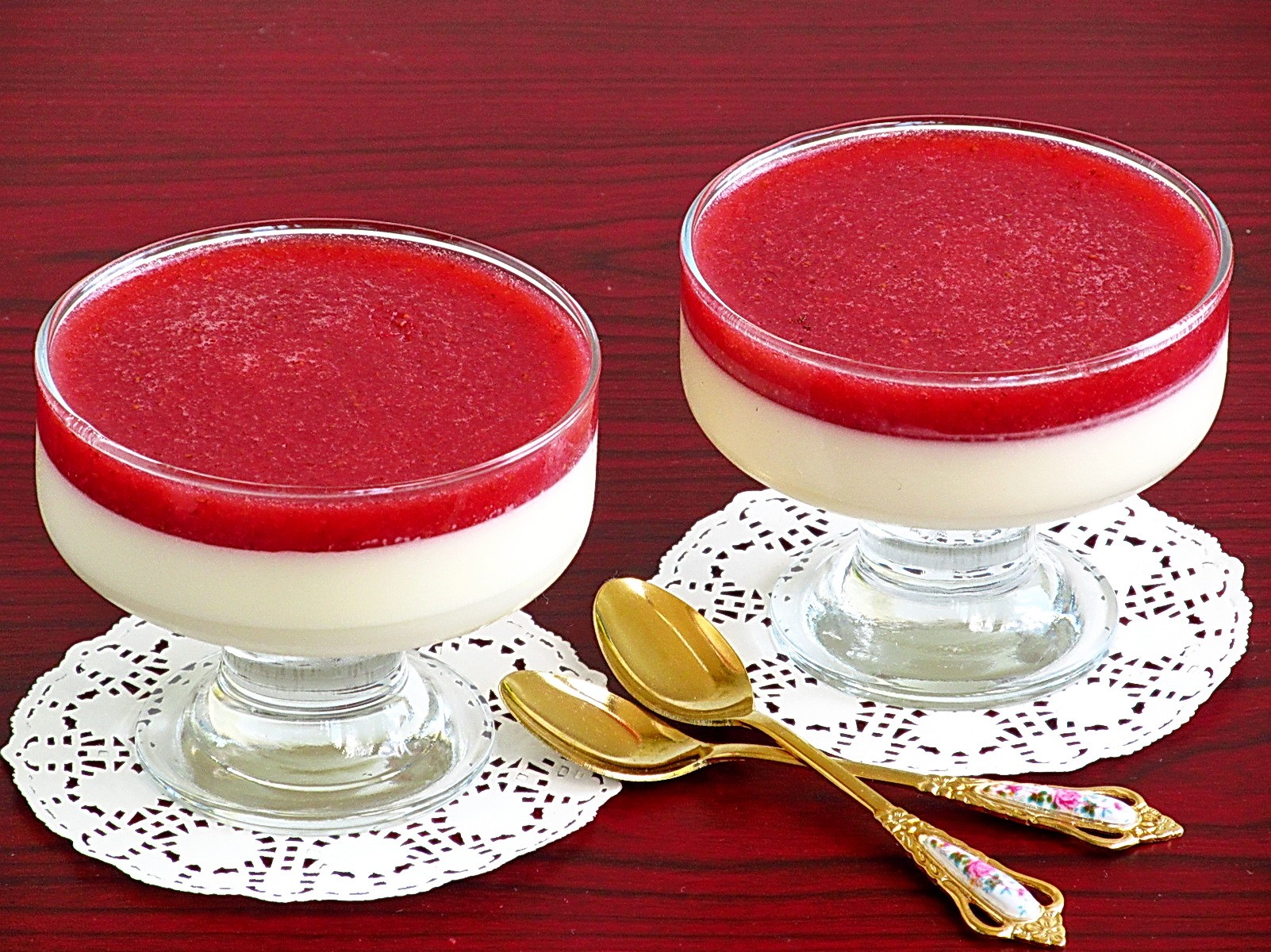 Шаг 12 приготовления Панна котта с клубничным желе
