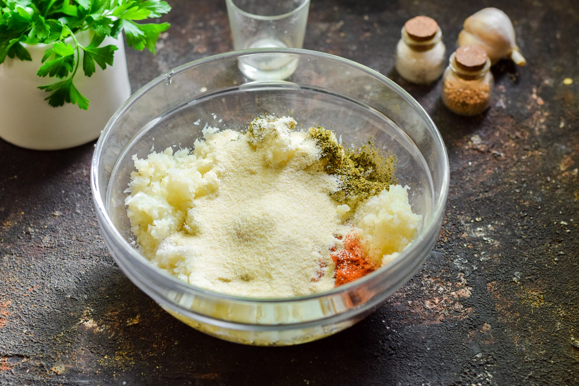Шаг 6 приготовления Котлеты из цветной капусты с манкой