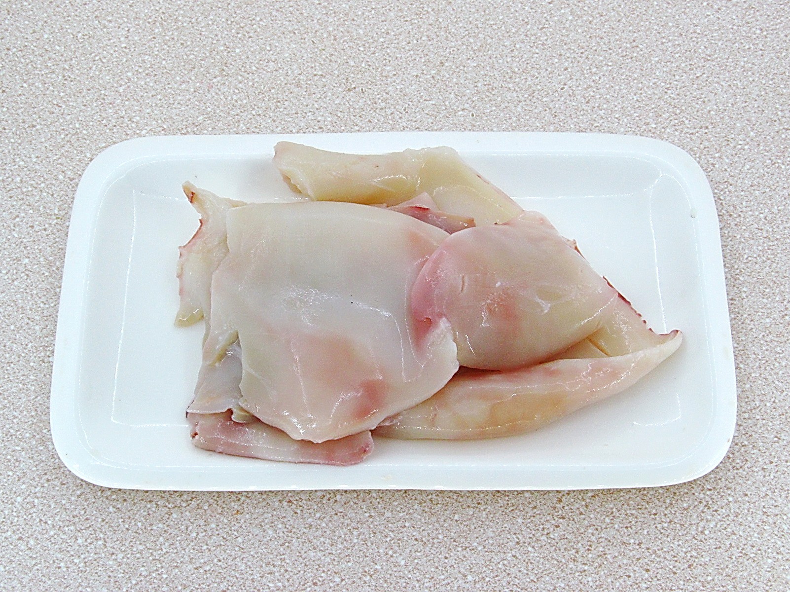 Шаг 7 приготовления Оладьи из капусты с кальмарами