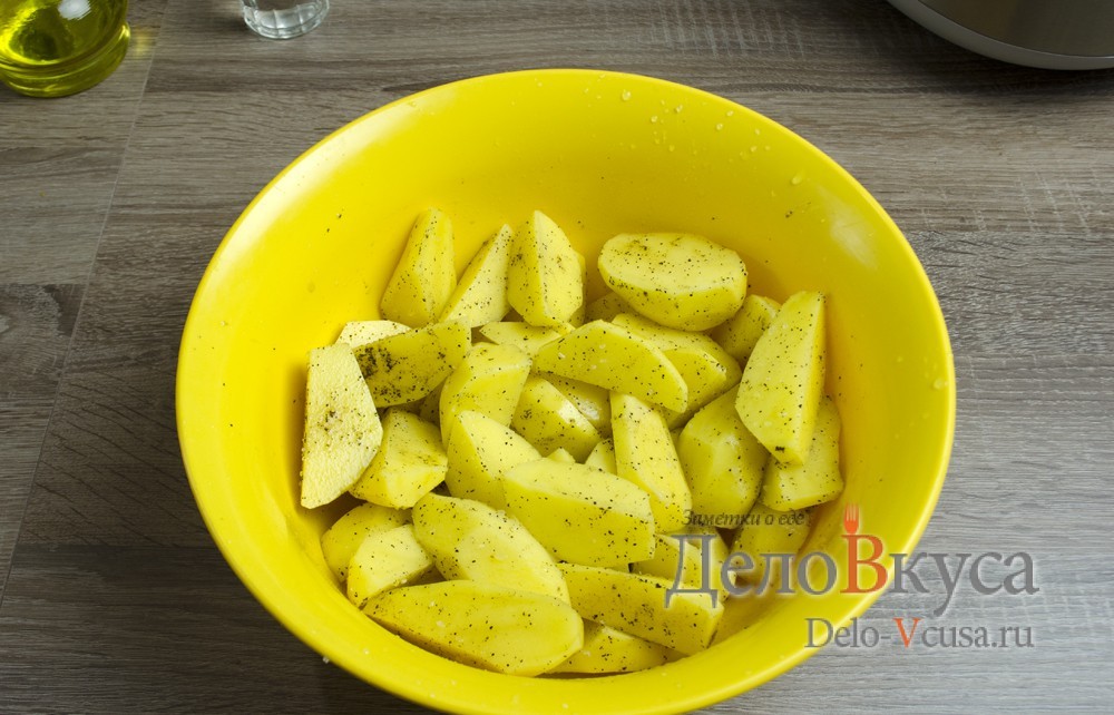 Шаг 6 приготовления Курица с картошкой в мультиварке