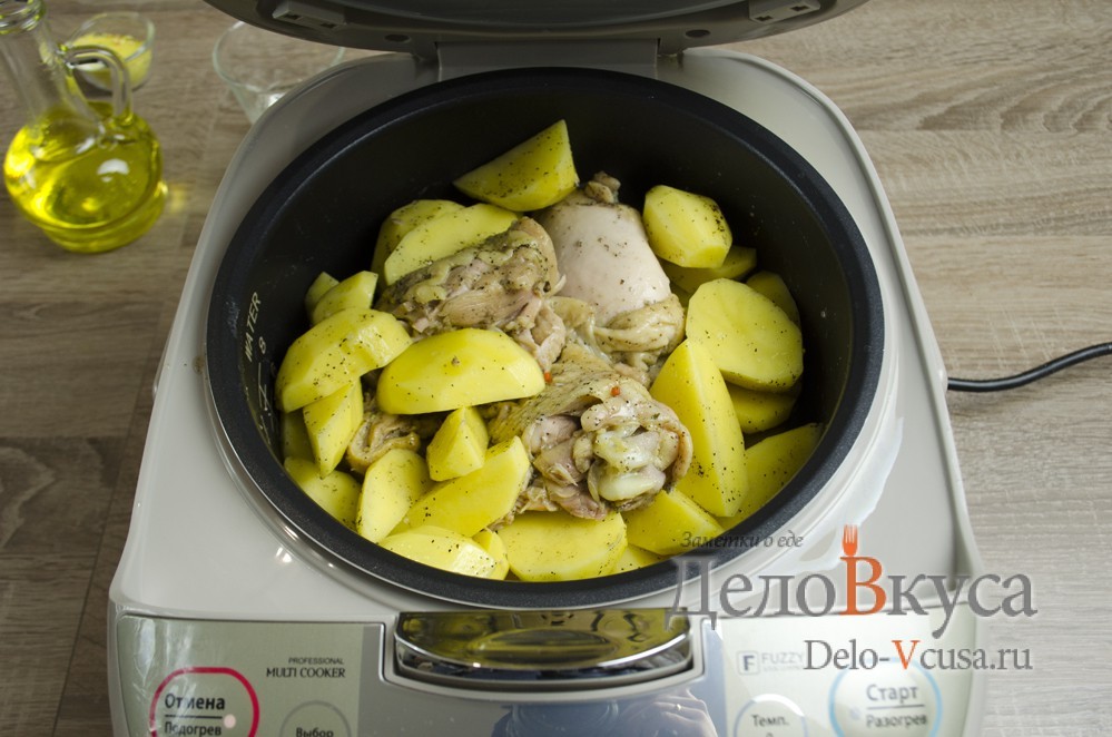 Шаг 8 приготовления Курица с картошкой в мультиварке