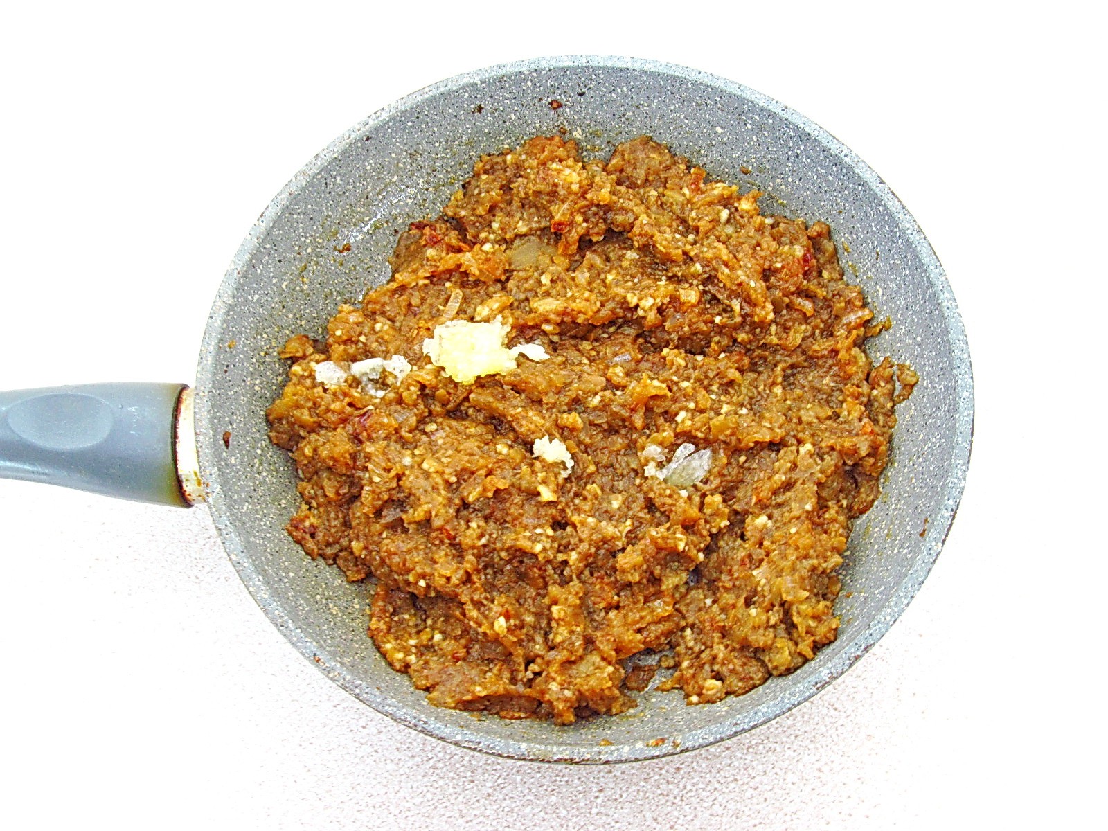 Шаг 15 приготовления Баклажанная икра с кальмарами