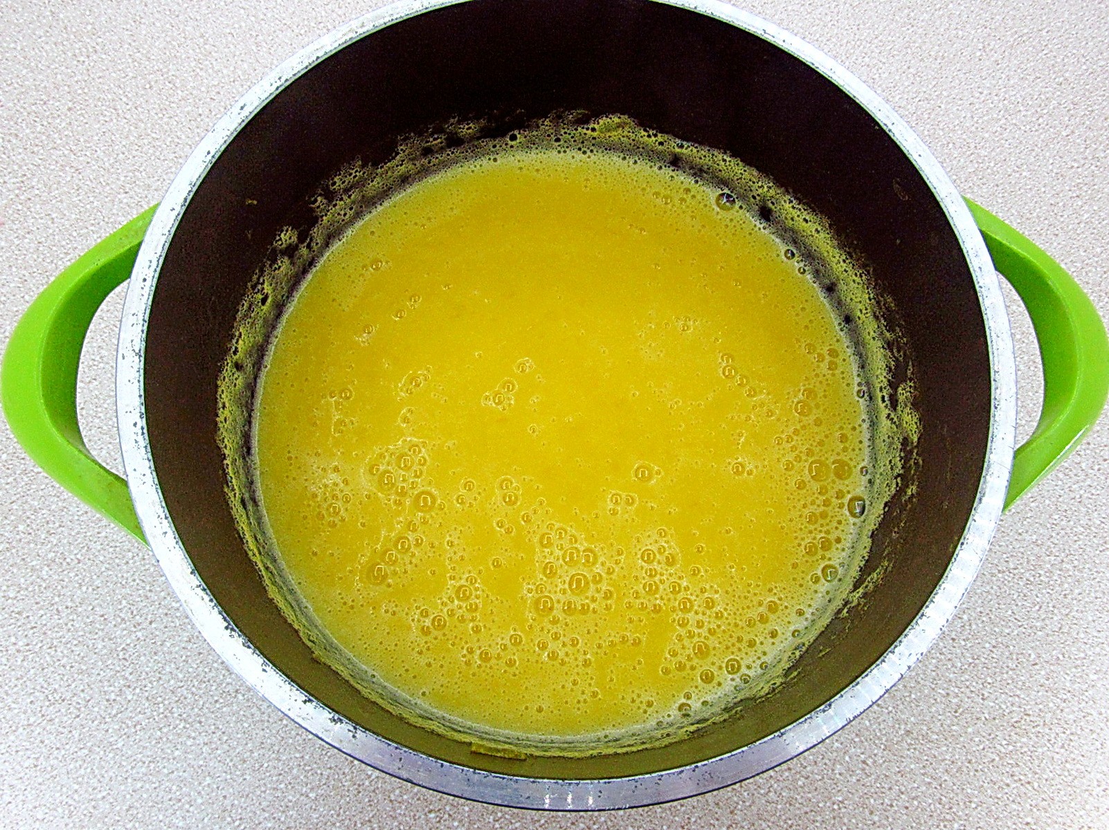 Шаг 3 приготовления Суп молочный с тыквой и манной крупой