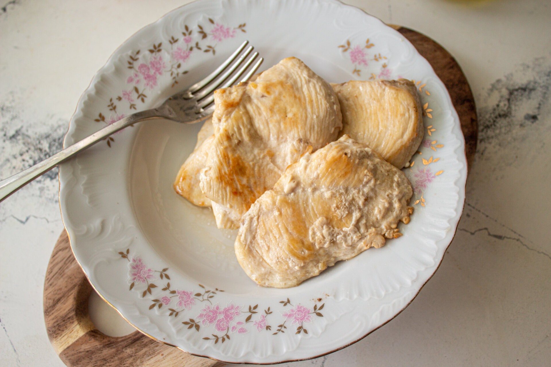 Шаг 2 приготовления Салат с баклажанами и курицей «Обжора»