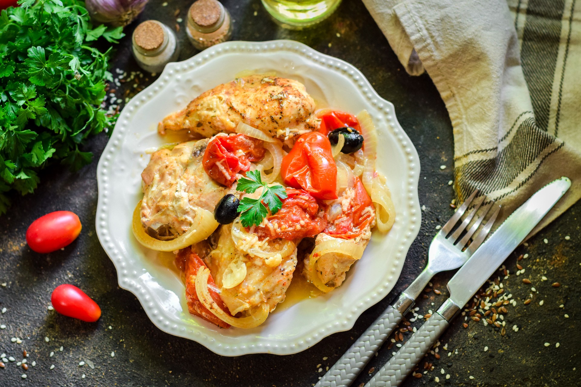 Шаг 7 приготовления Курица по-провански в рукаве