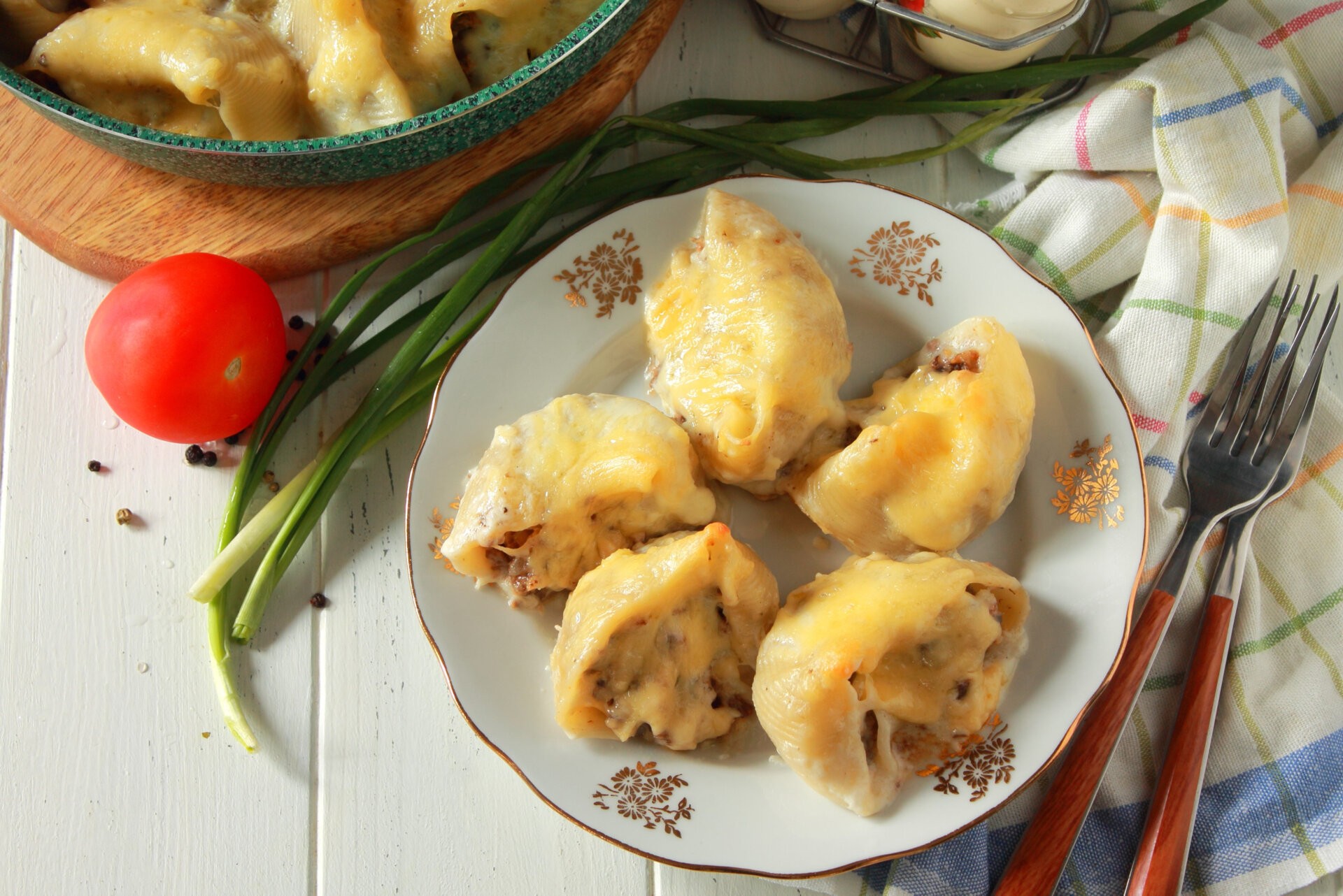 Шаг 14 приготовления Фаршированные ракушки с курицей и грибами