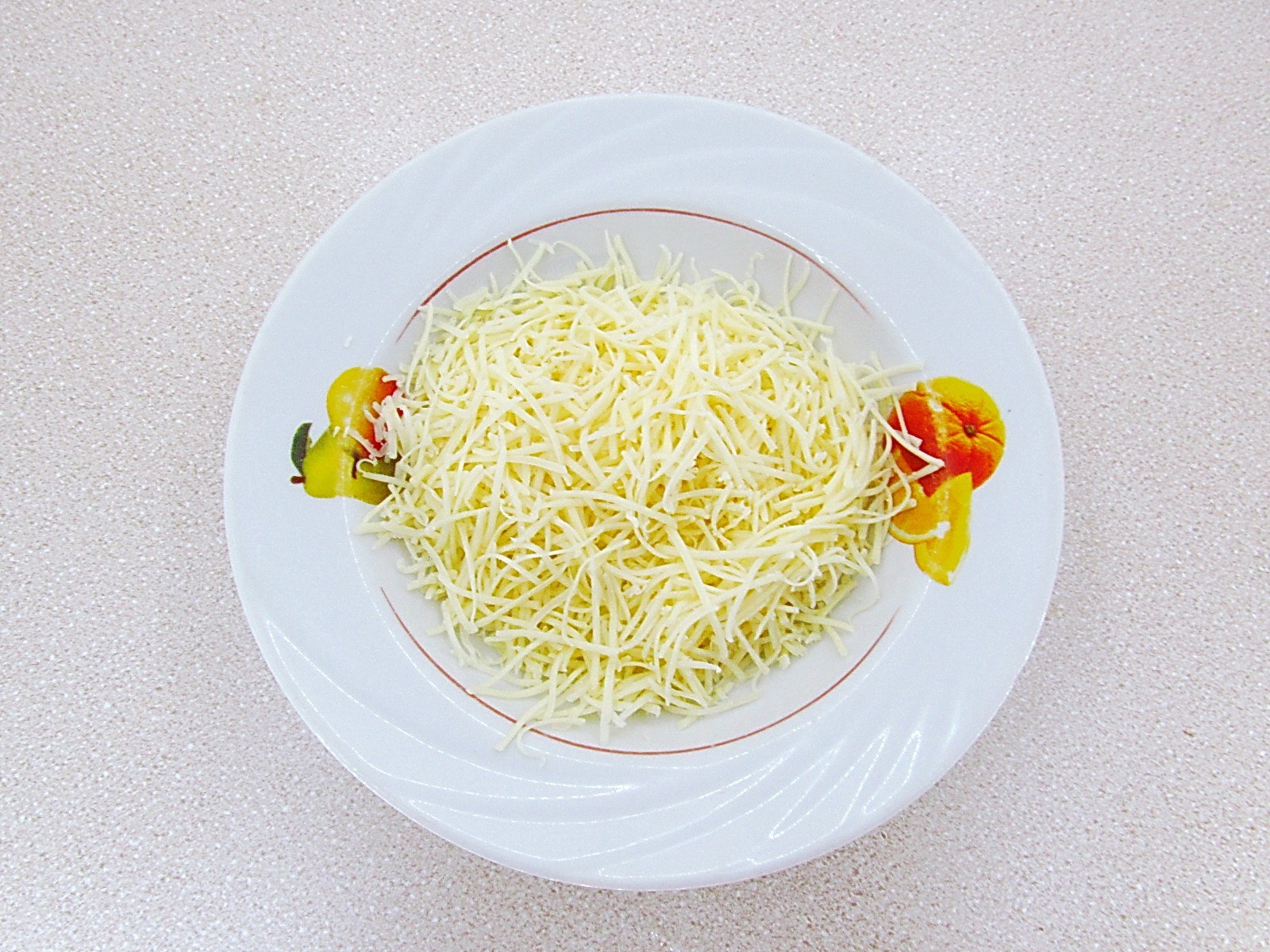 Шаг 4 приготовления Яичный рулет с сыром и чесноком