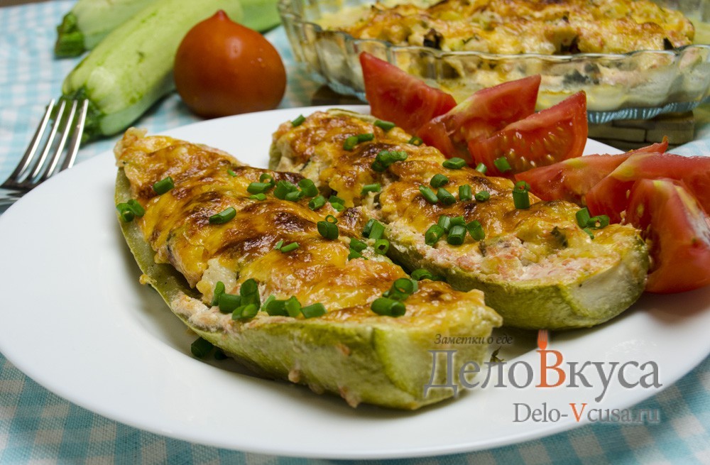 Шаг 27 приготовления Кабачки лодочки фаршированные курицей