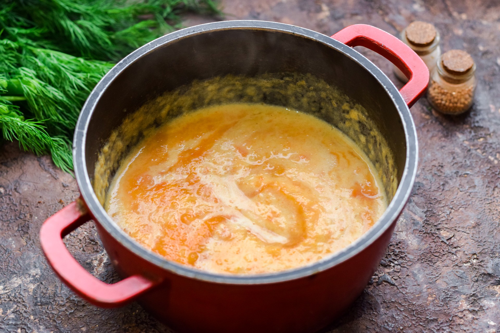 Шаг 7 приготовления Морковный суп-пюре со сливками