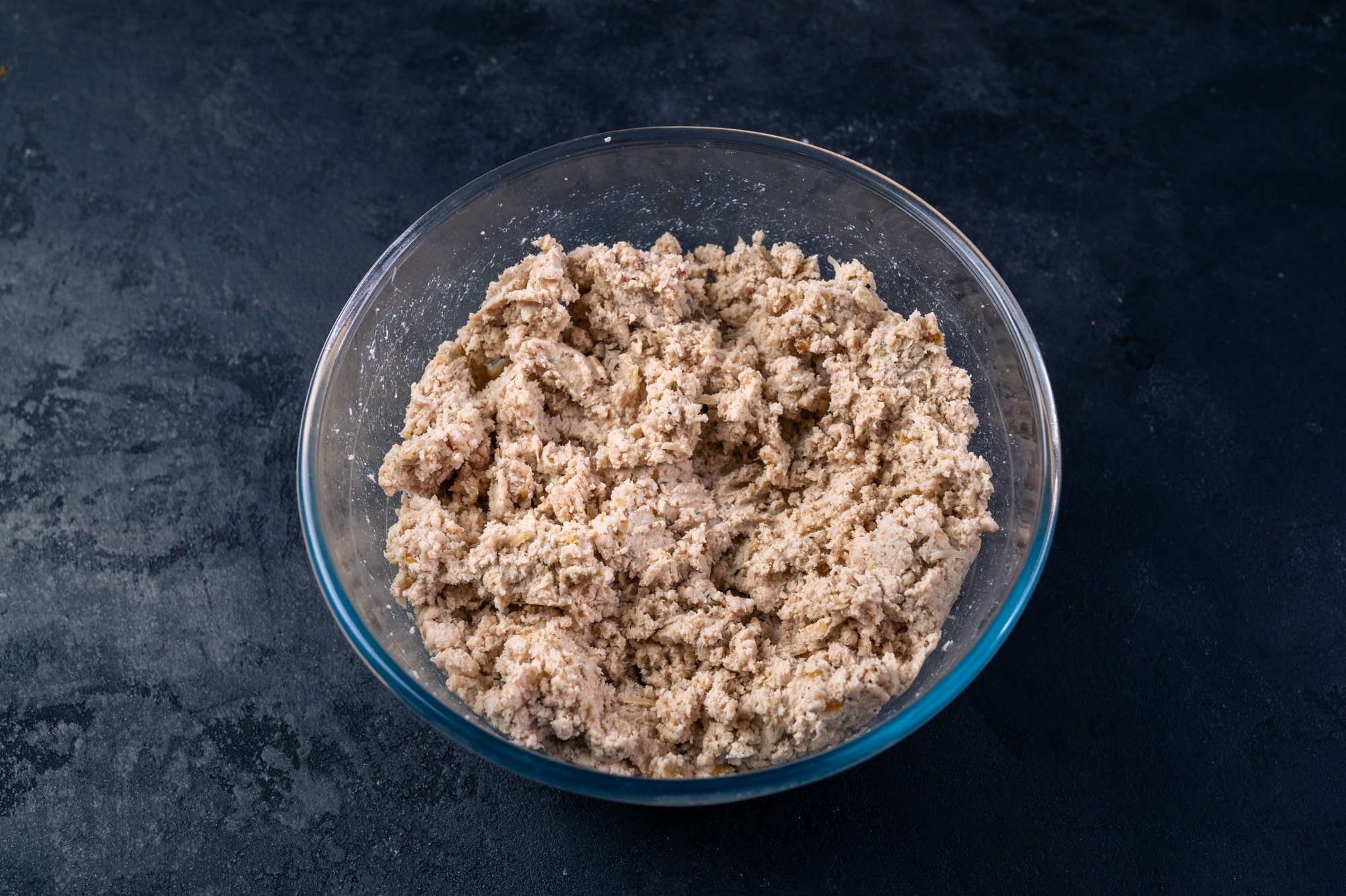 Шаг 12 приготовления Пирожки с курицей в духовке