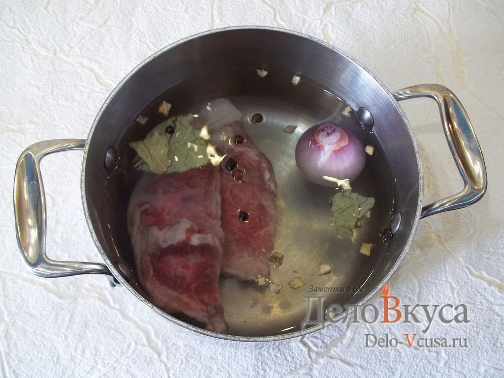 Шаг 3 приготовления Суп с фрикадельками и яйцом на мясном бульоне