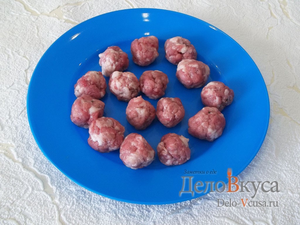 Шаг 6 приготовления Суп с фрикадельками и яйцом на мясном бульоне