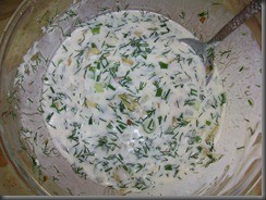 Шаг 8 приготовления Тушеная рыба под соусом из сметаны