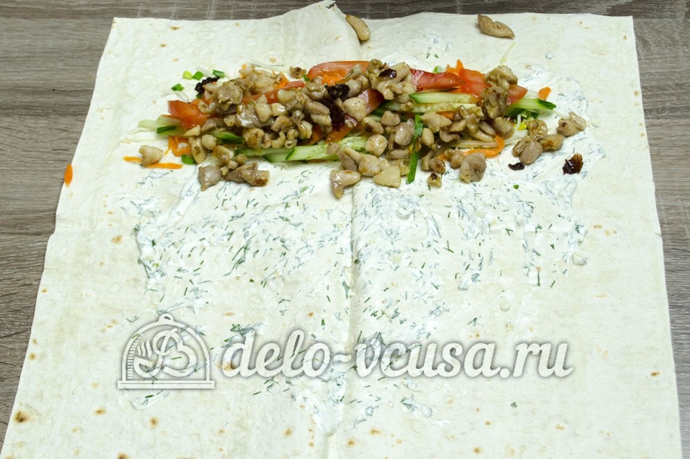 Шаг 21 приготовления Шаурма с курицей в домашних условиях