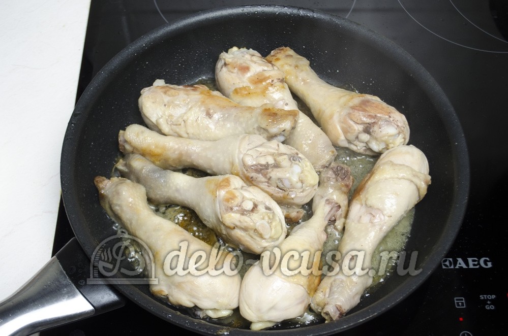 Шаг 7 приготовления Курица с грибами в сливочном соусе