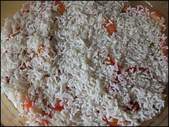 Шаг 12 приготовления Рисовая запеканка с сосисками и брынзой