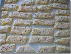 Шаг 7 приготовления Сырные палочки