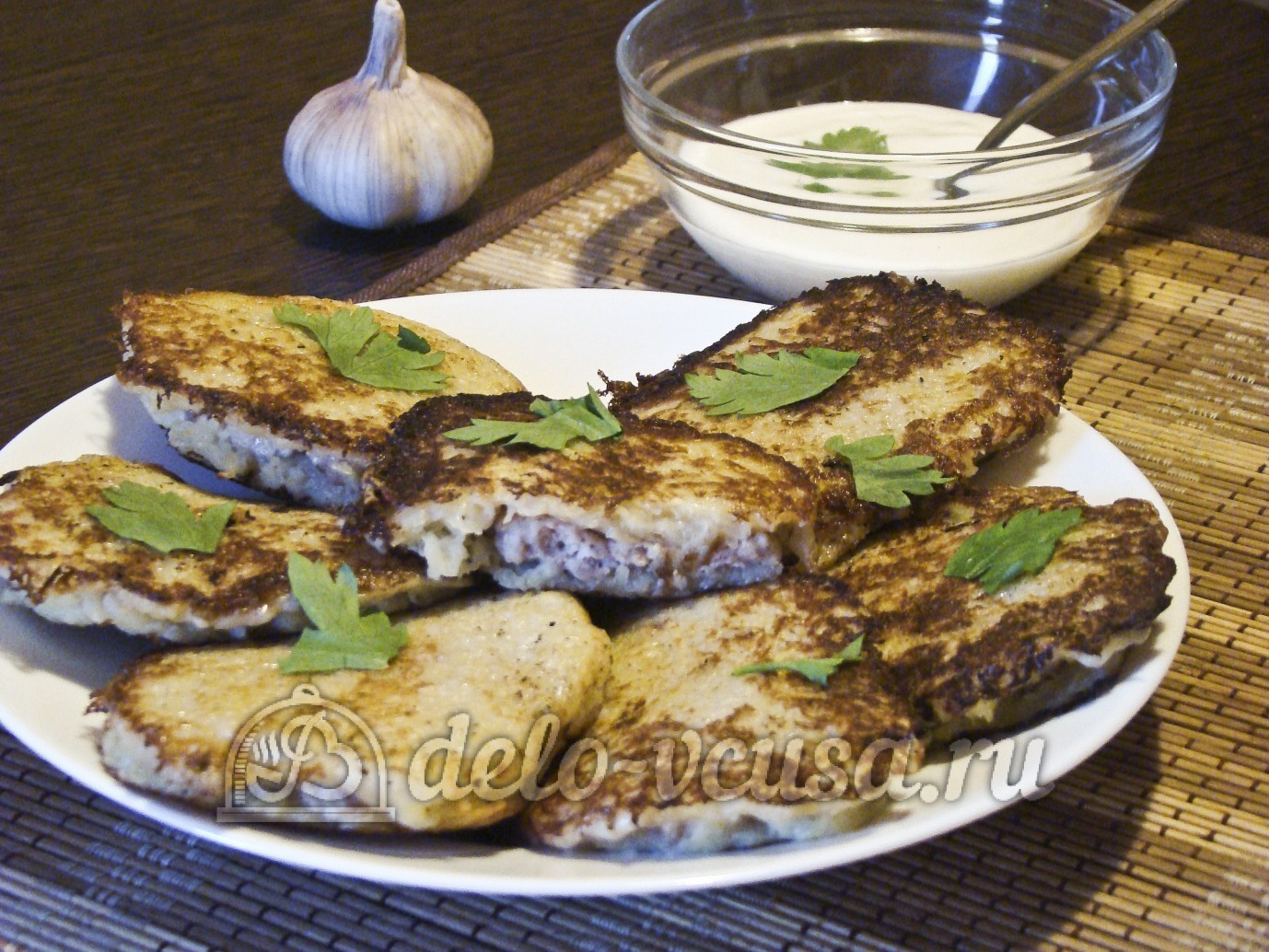 Шаг 12 приготовления Картофельные драники с мясом