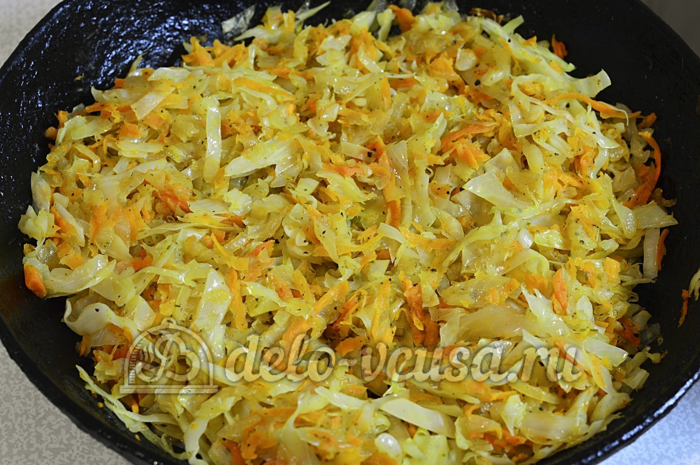 Шаг 4 приготовления Пирог с капустой и морковью