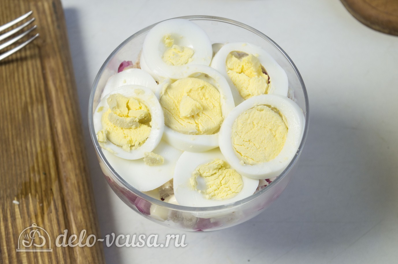 Шаг 6 приготовления Куриный салат с маринованным луком