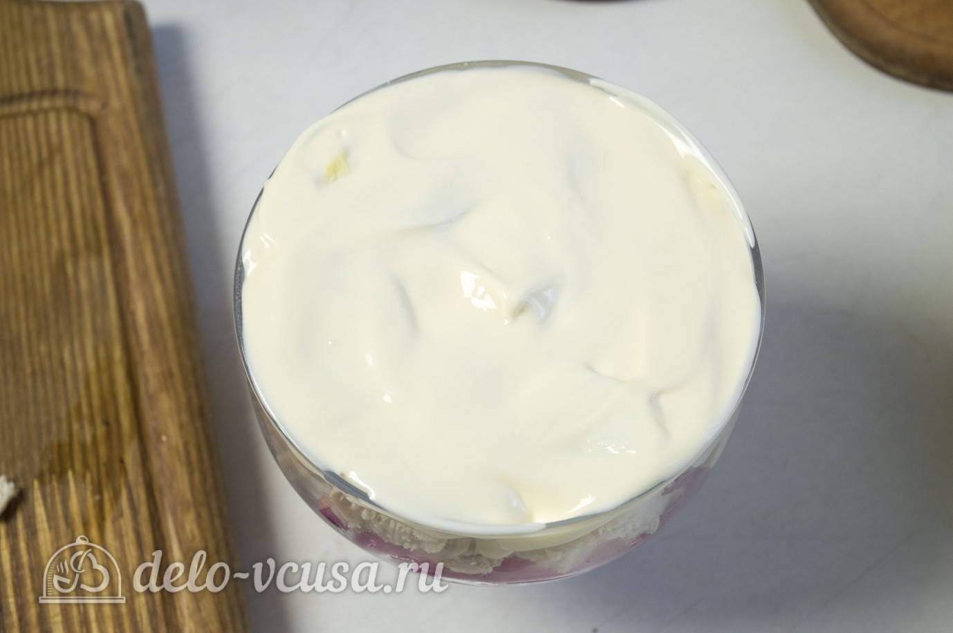 Шаг 7 приготовления Куриный салат с маринованным луком