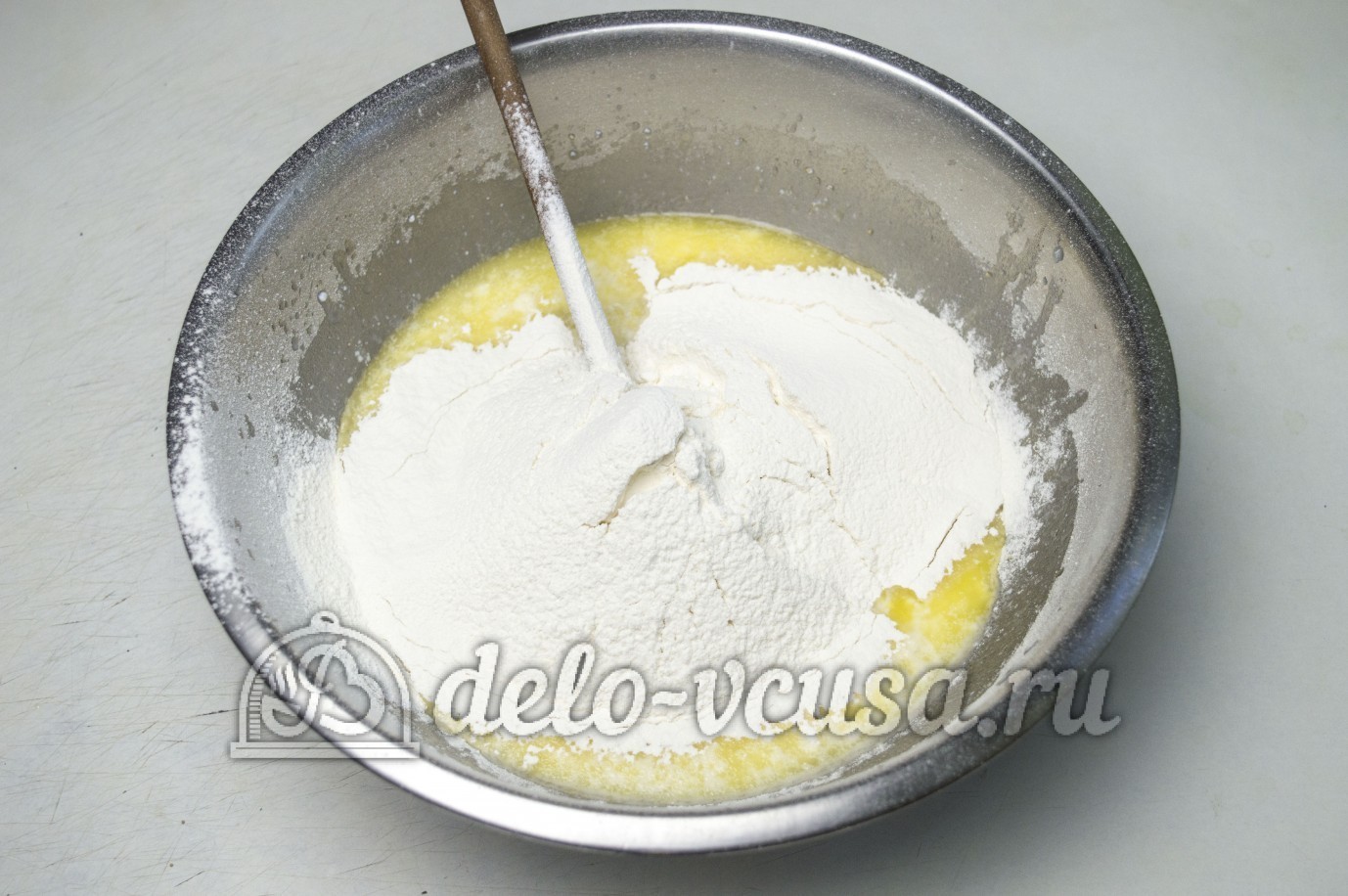 Шаг 2 приготовления Дрожжевые булочки с джемом