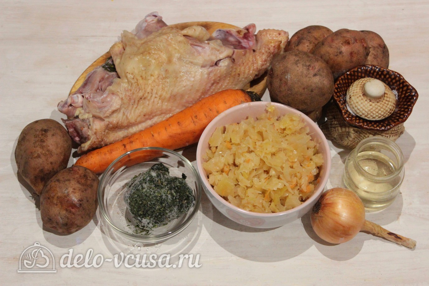 Ингредиенты Щи из кислой капусты с курицей Фото ингредиенты Щи из кислой капусты с курицей